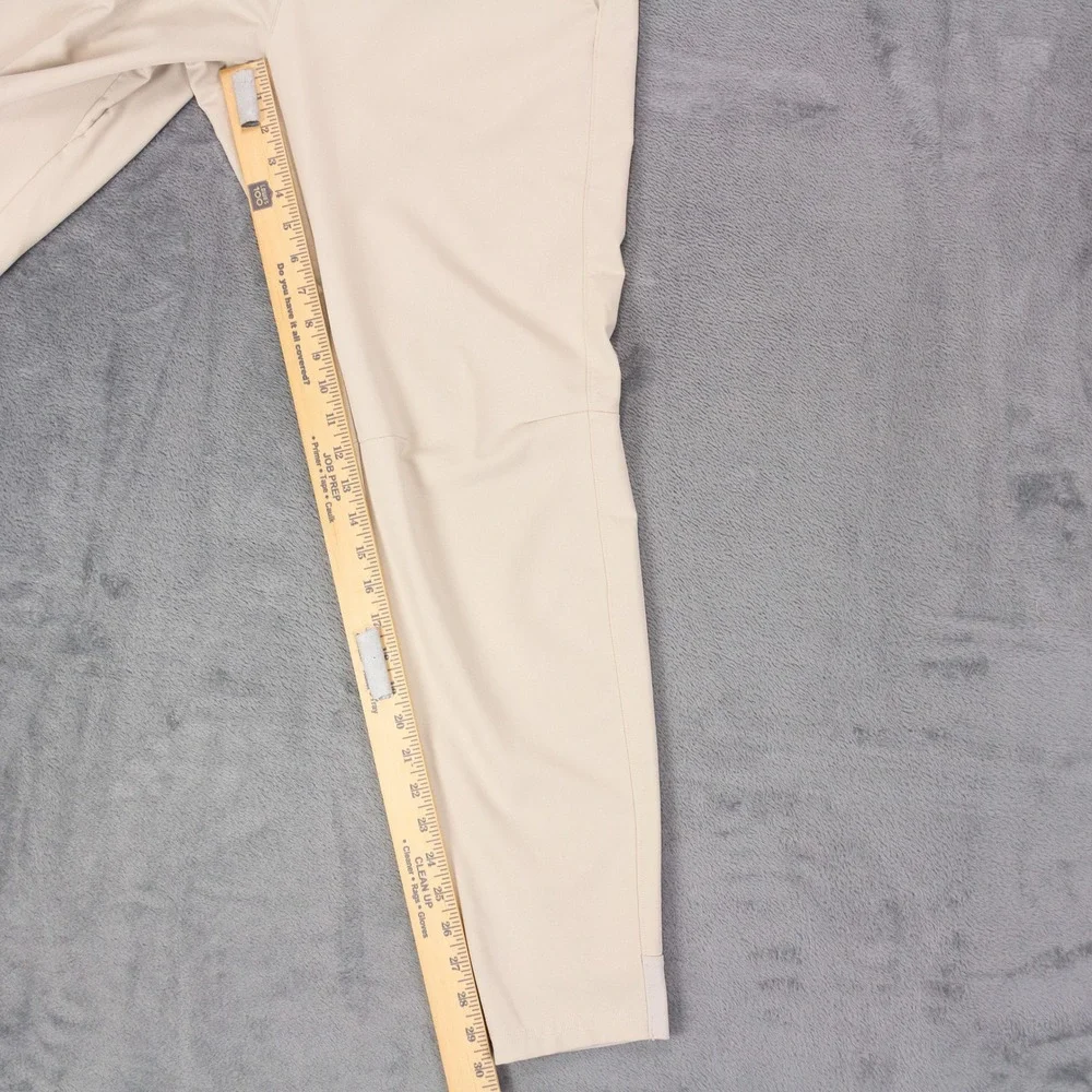 UNRL Halifax Golf Pants Mens M 31-33 Beige Polyester Spandex Tapered Athletic